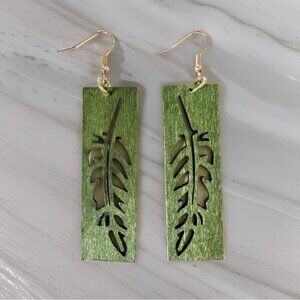 ⭐️ 5 for $25 Natural Wood Green Painted Lightweight Carved Earrings